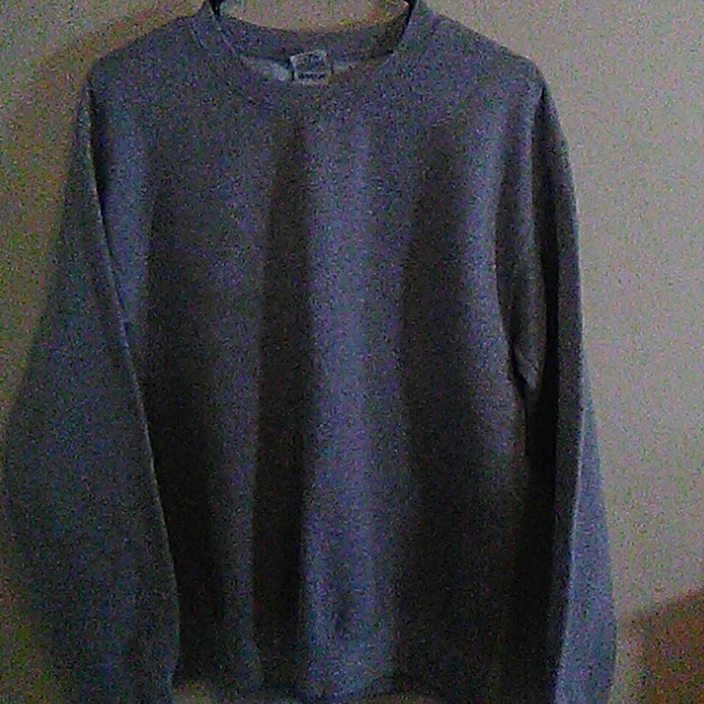 Pullover sweater (men's fit)